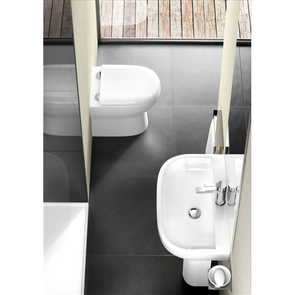 Compact back to wall pan with soft close seat
